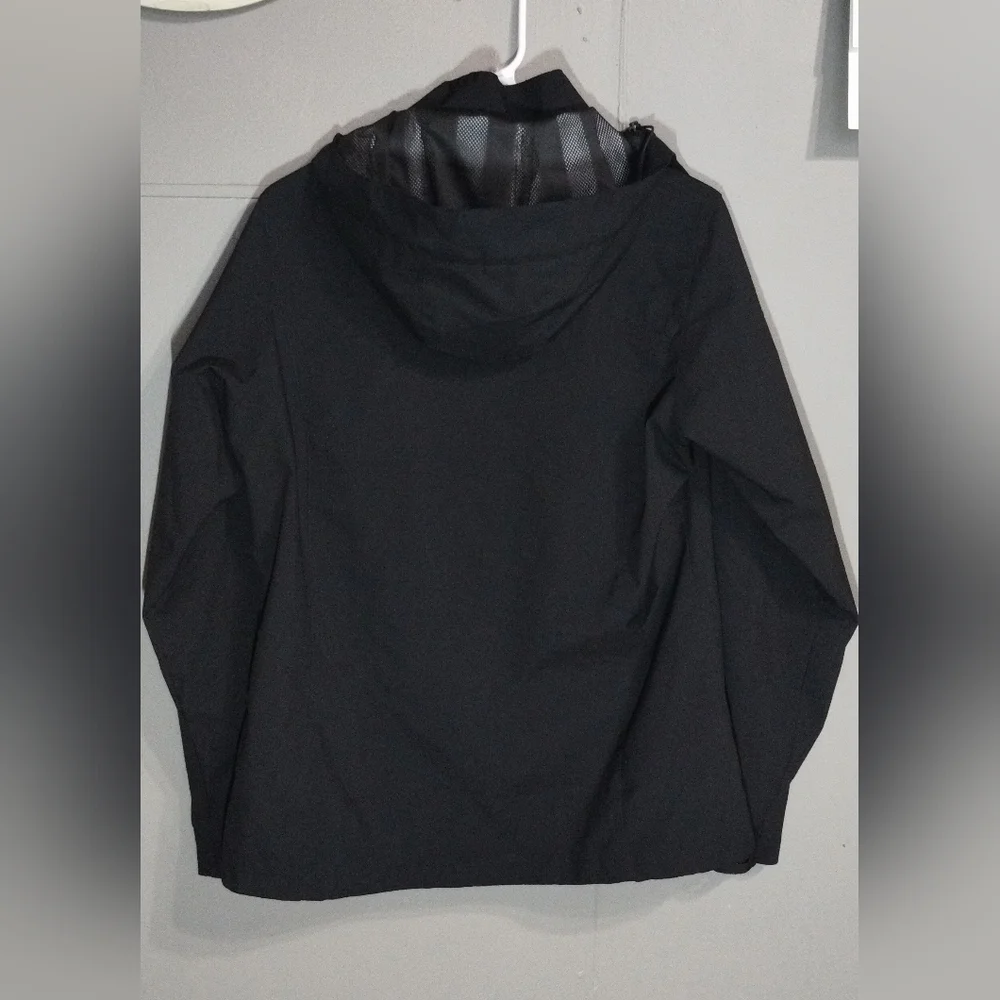 OTU sleek black